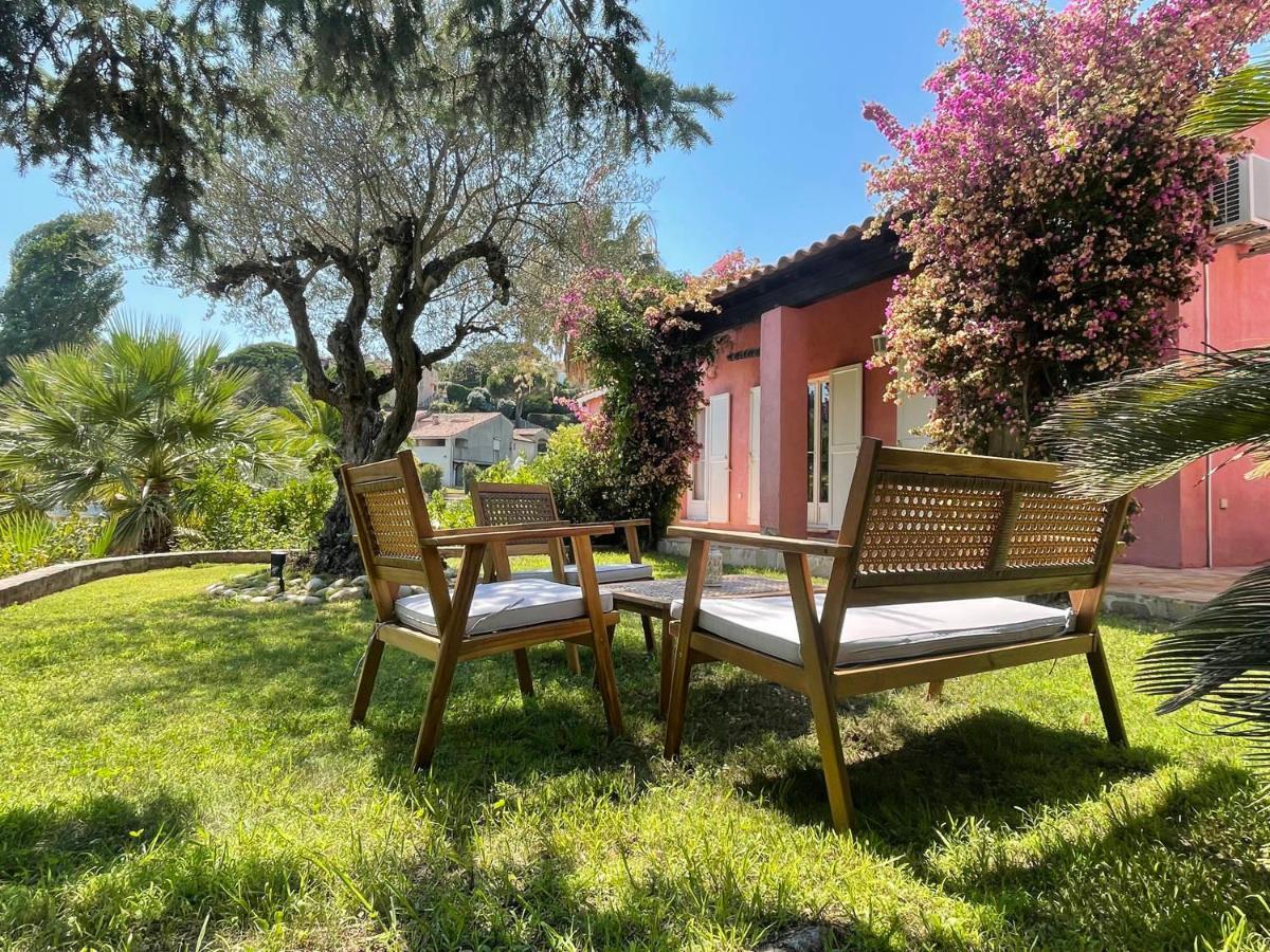 Fantastic Pool Villa 900M To The Beach; With Extravagant Big Garden Sainte-Maxime Kültér fotó